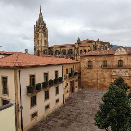 Apartamento Wamba - La Catedral Oviedo Buitenkant foto