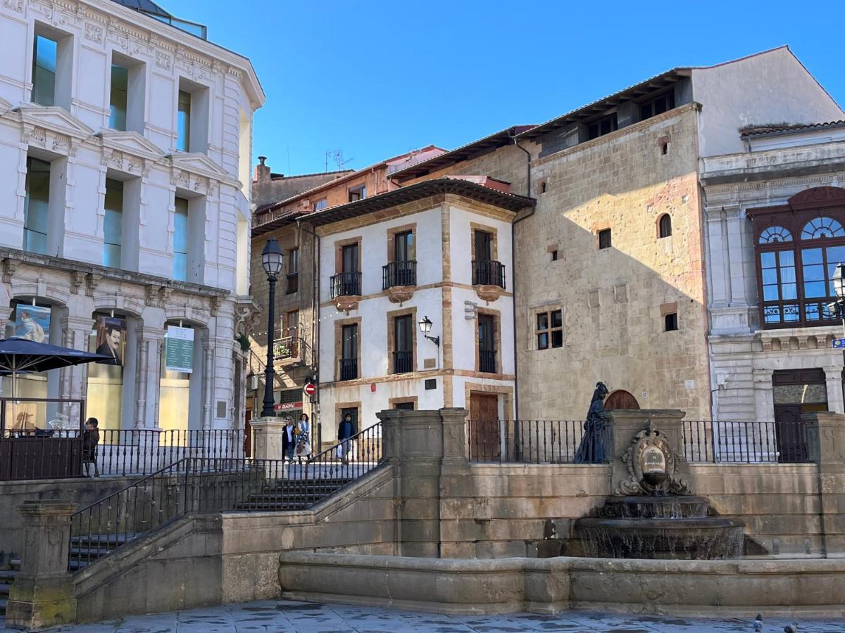 Apartamento Wamba - La Catedral Oviedo Buitenkant foto